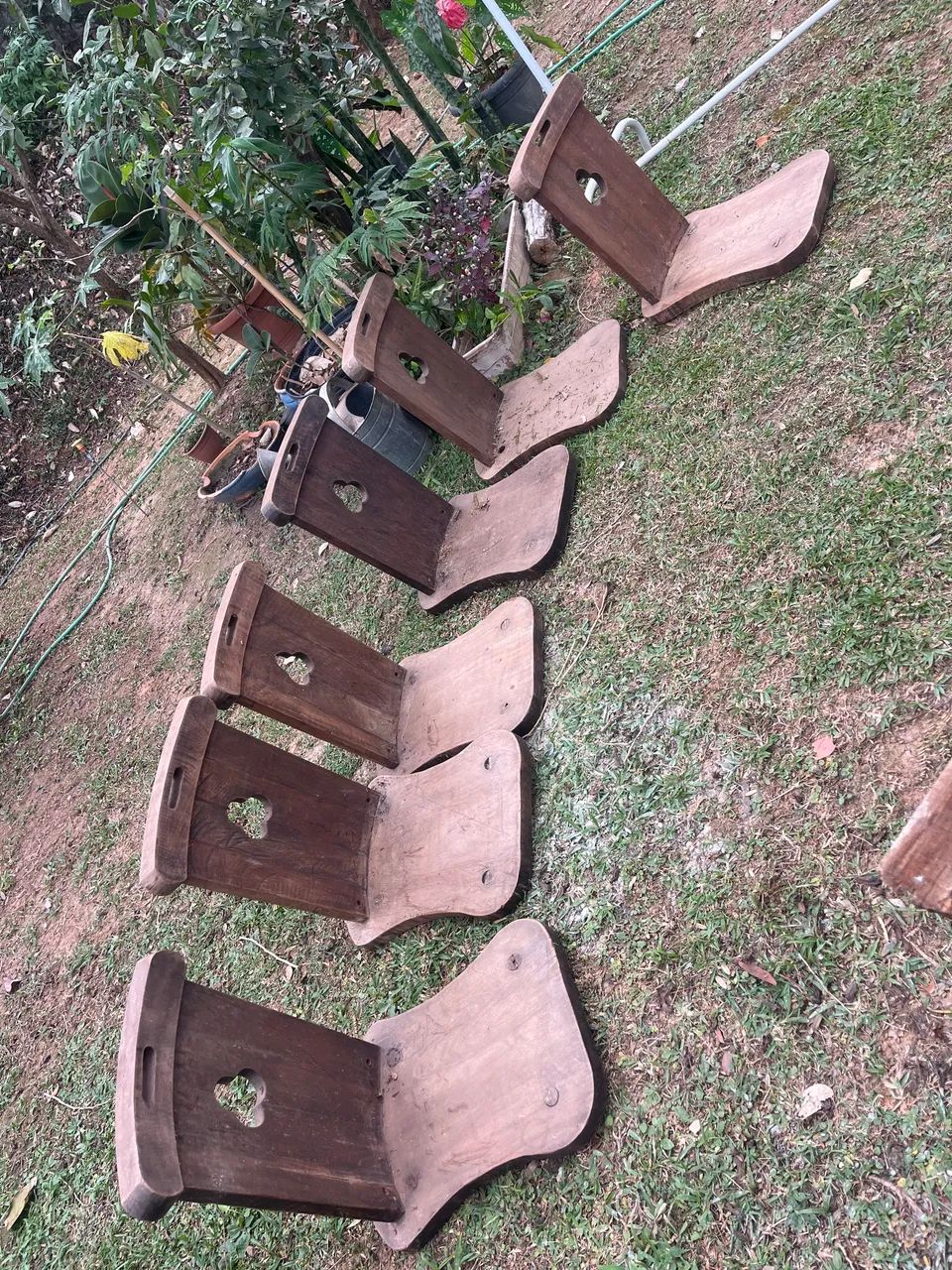 Cadeiras de madeiras maciça a vende 