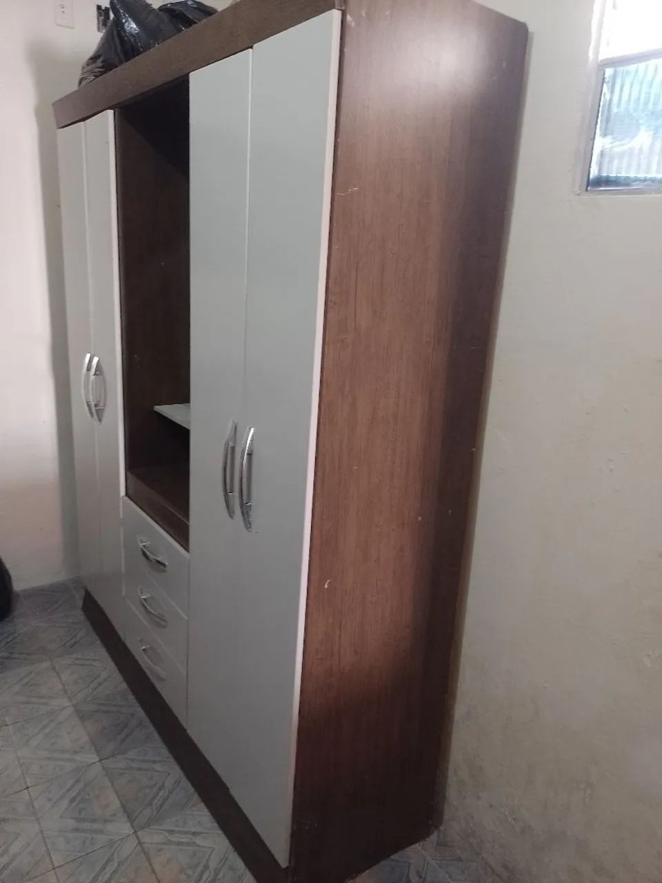 VENDO GUARDA ROUPA USADO - Foto 2