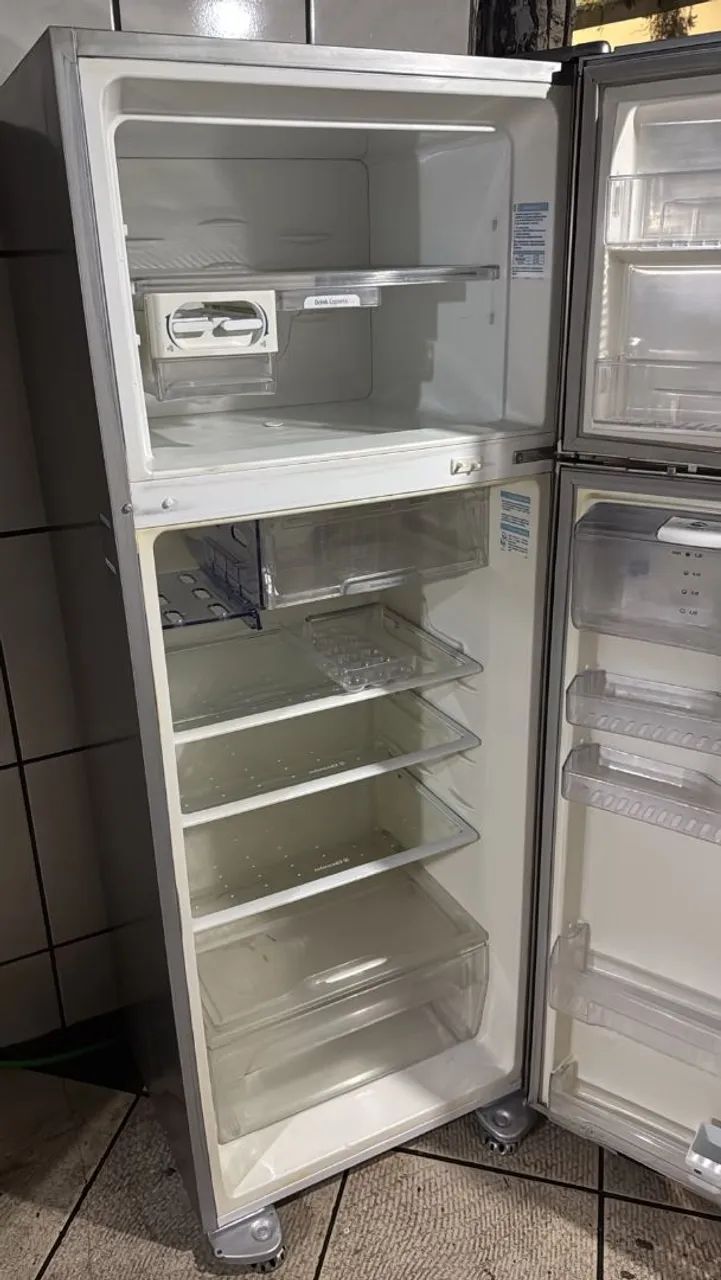 Geladeira Eletrolux  - Foto 4