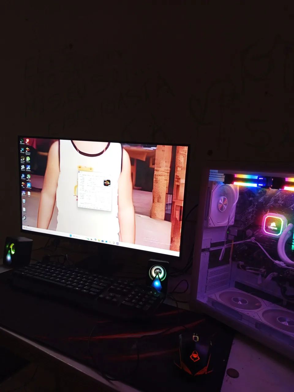 Troco PC EM CELULAR EQUIVALENTE 