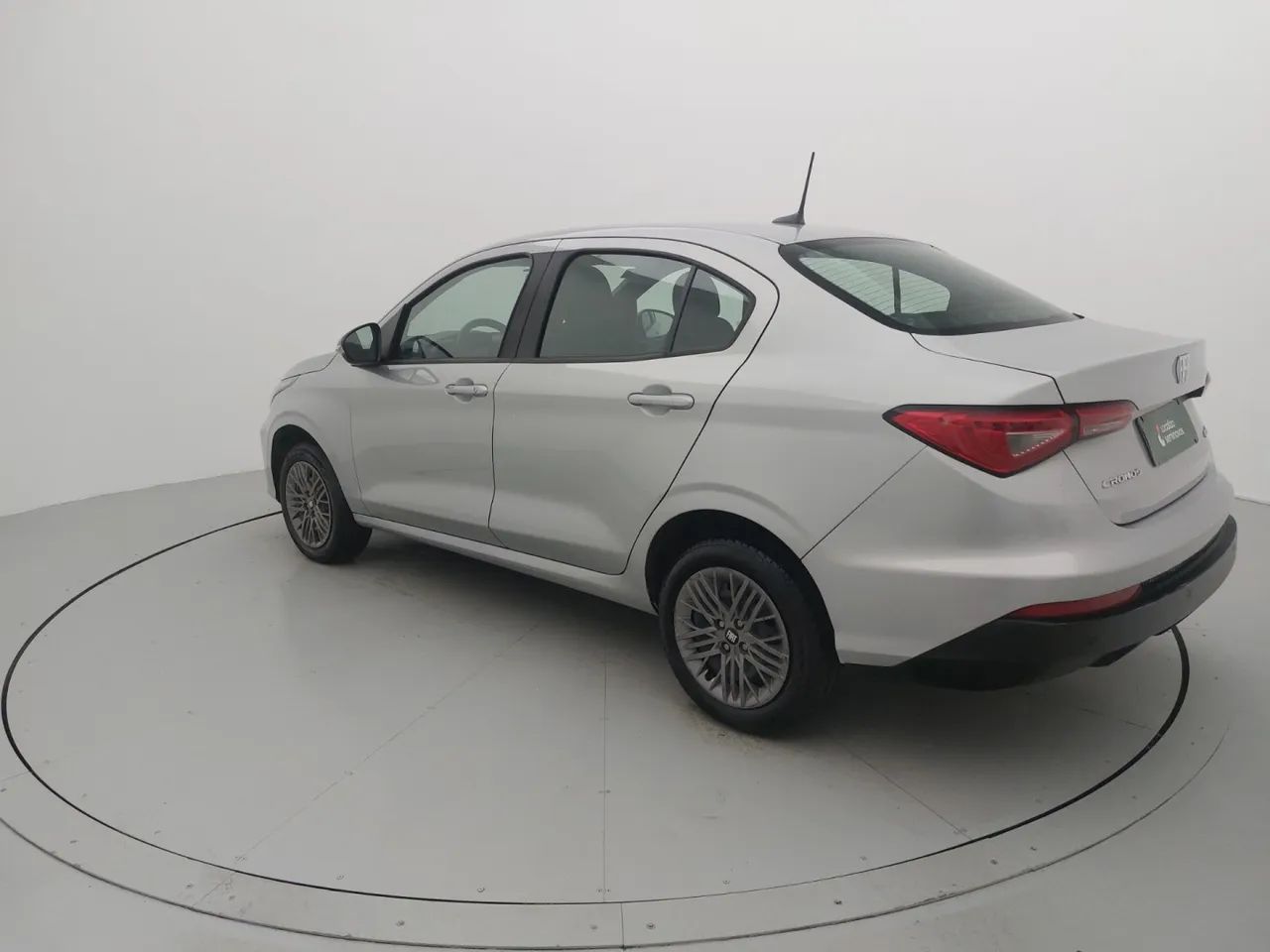 Fiat Cronos Drive 1.0 6V, foto 3 de 18
