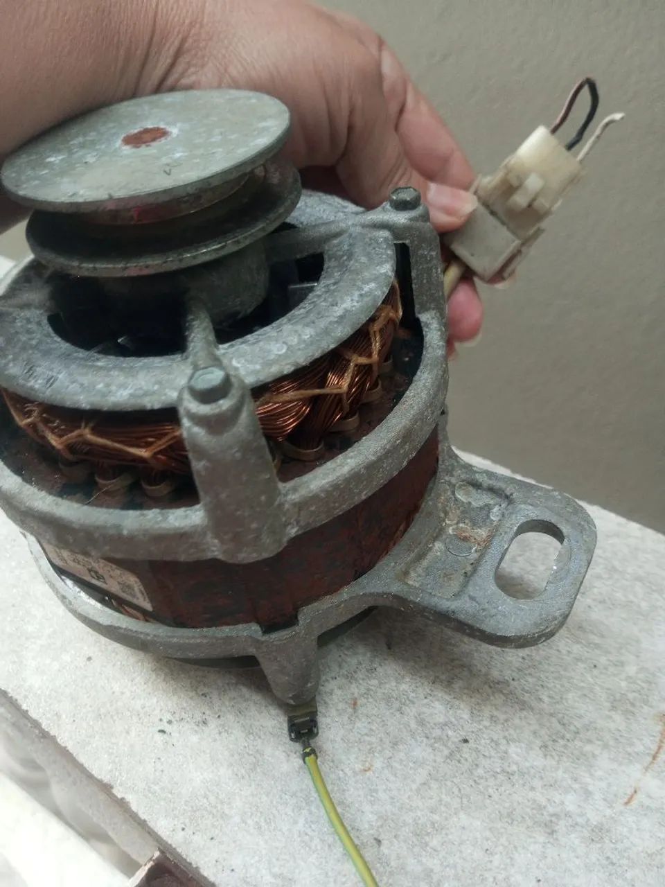 Motor da lavadora Brastemp 6kg - Foto 2