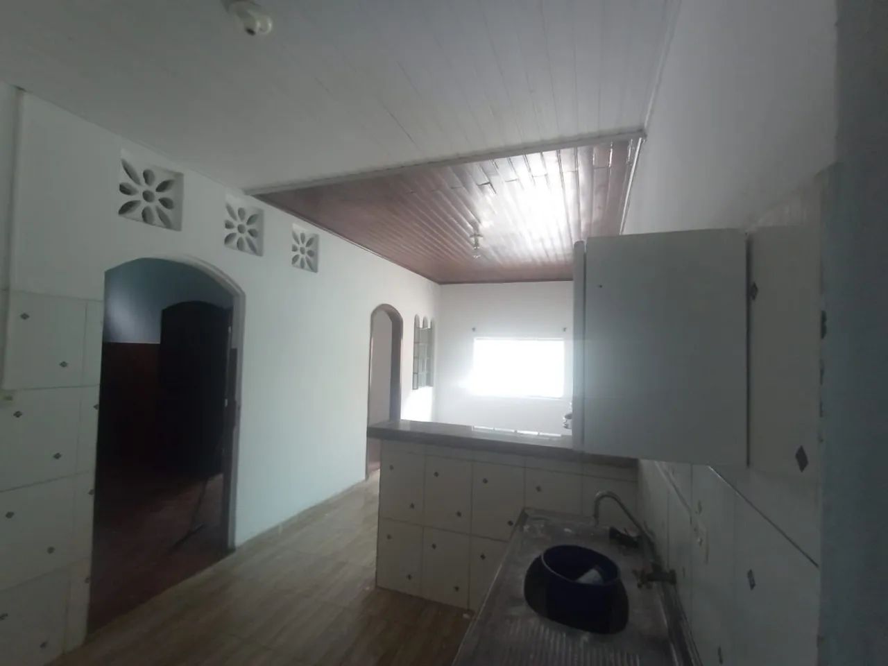 Alugo casa na Rua G - Foto 3