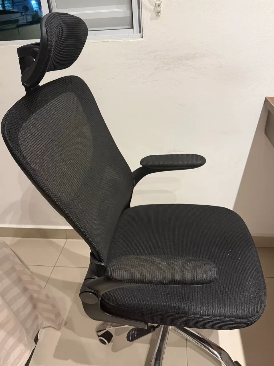 Cadeira escritório nova  - Foto 2