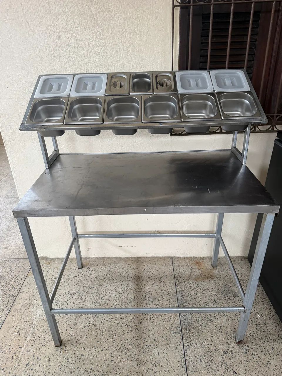 Mesa inox condimentadora 