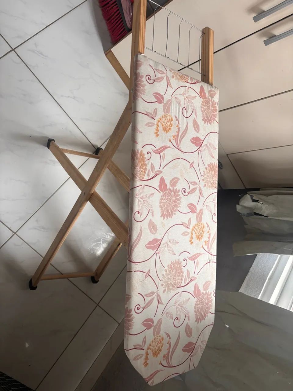 Tábua de passar roupa  - Foto 2