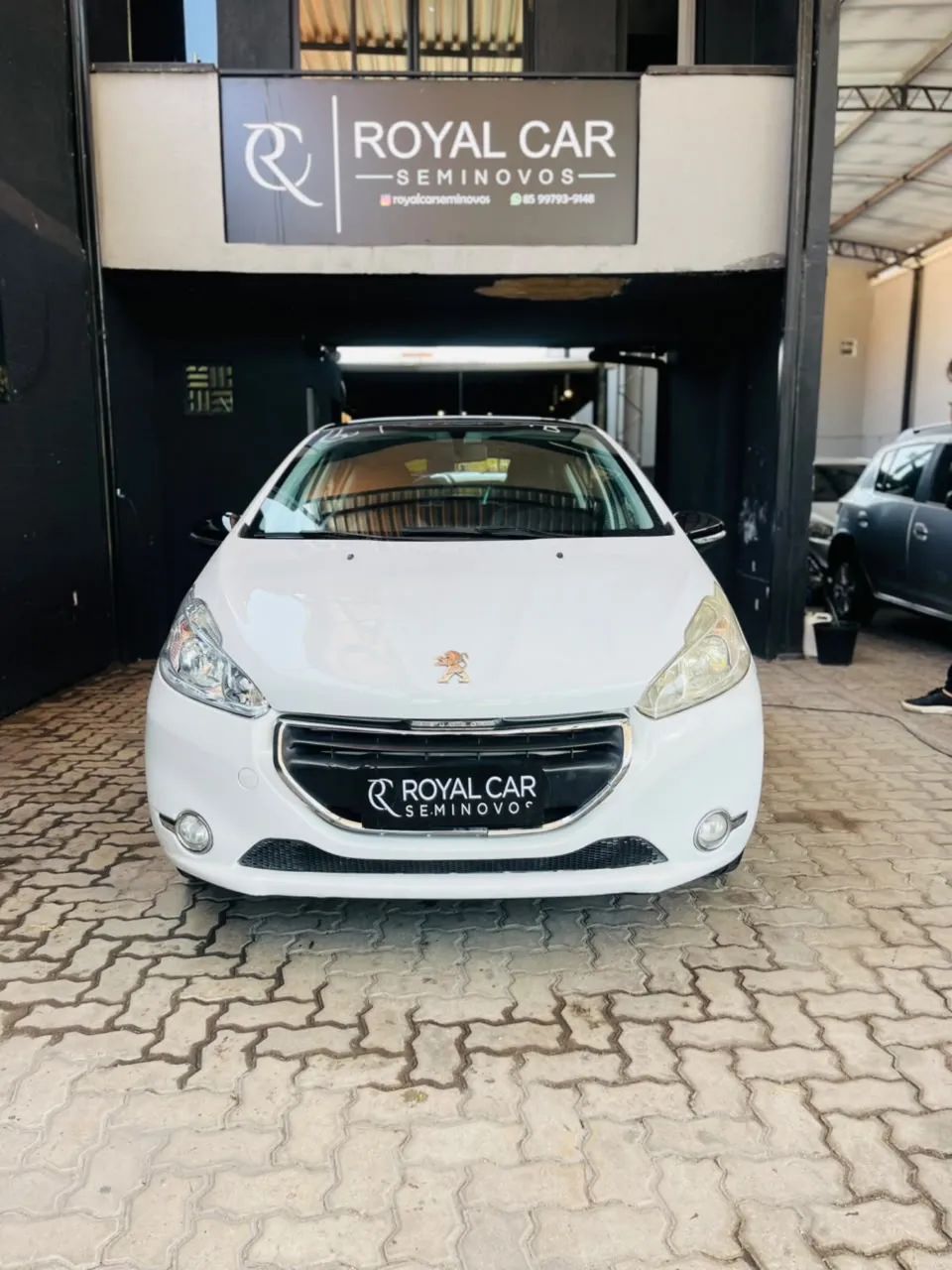Peugeot 208 Active/active Pack 1.5 Flex 8V 5P 2016 - Foto 2
