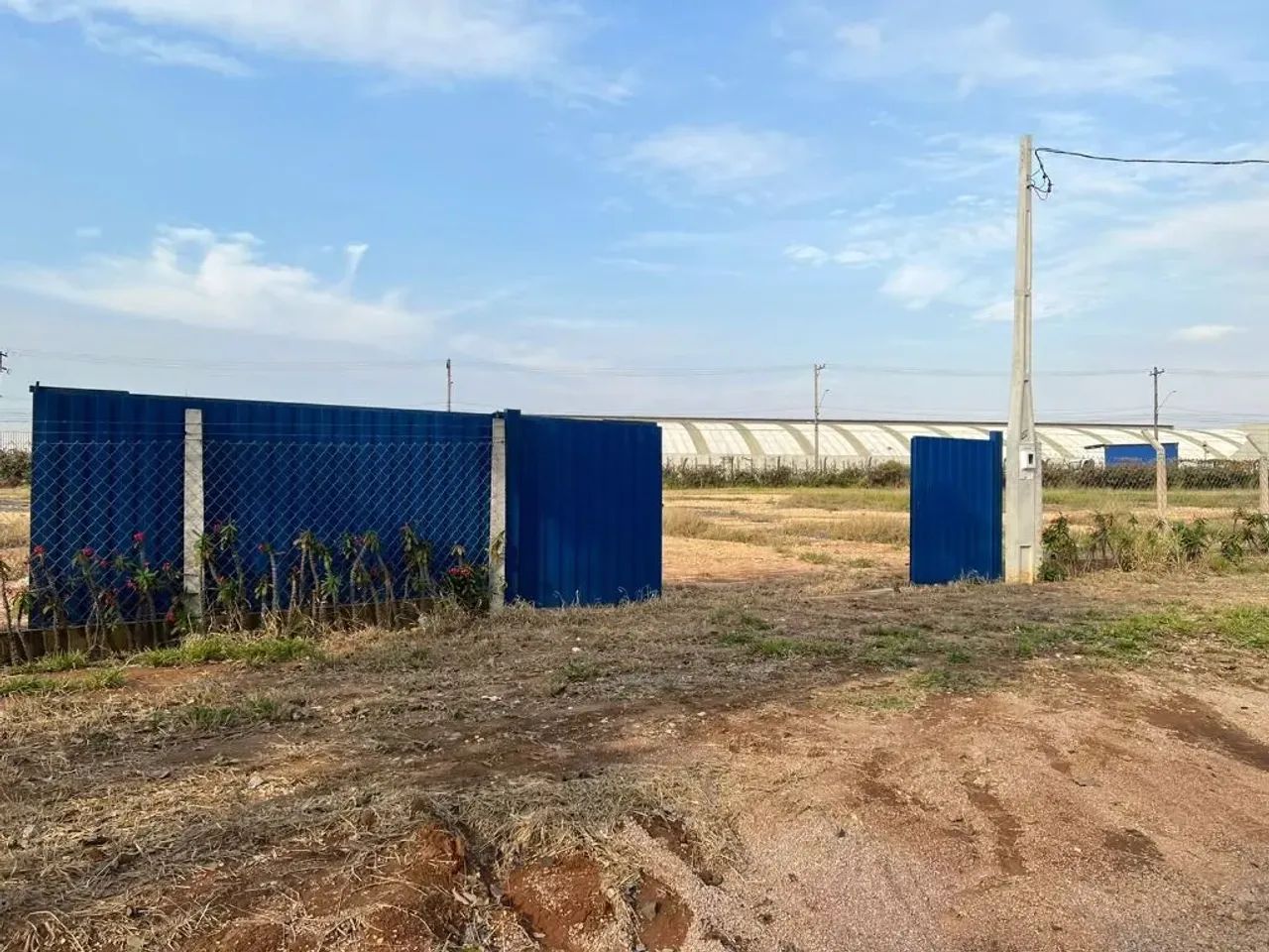 ÓTIMO TERRENO PARA VENDA OU LOCAÇÃO! - Foto 2