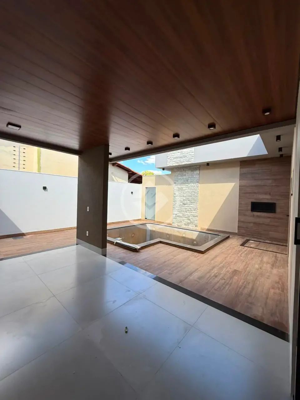 CASA ALTO PADRÃO COM 2 SUITES COM CLOSET codigo: 352284 - Foto 3