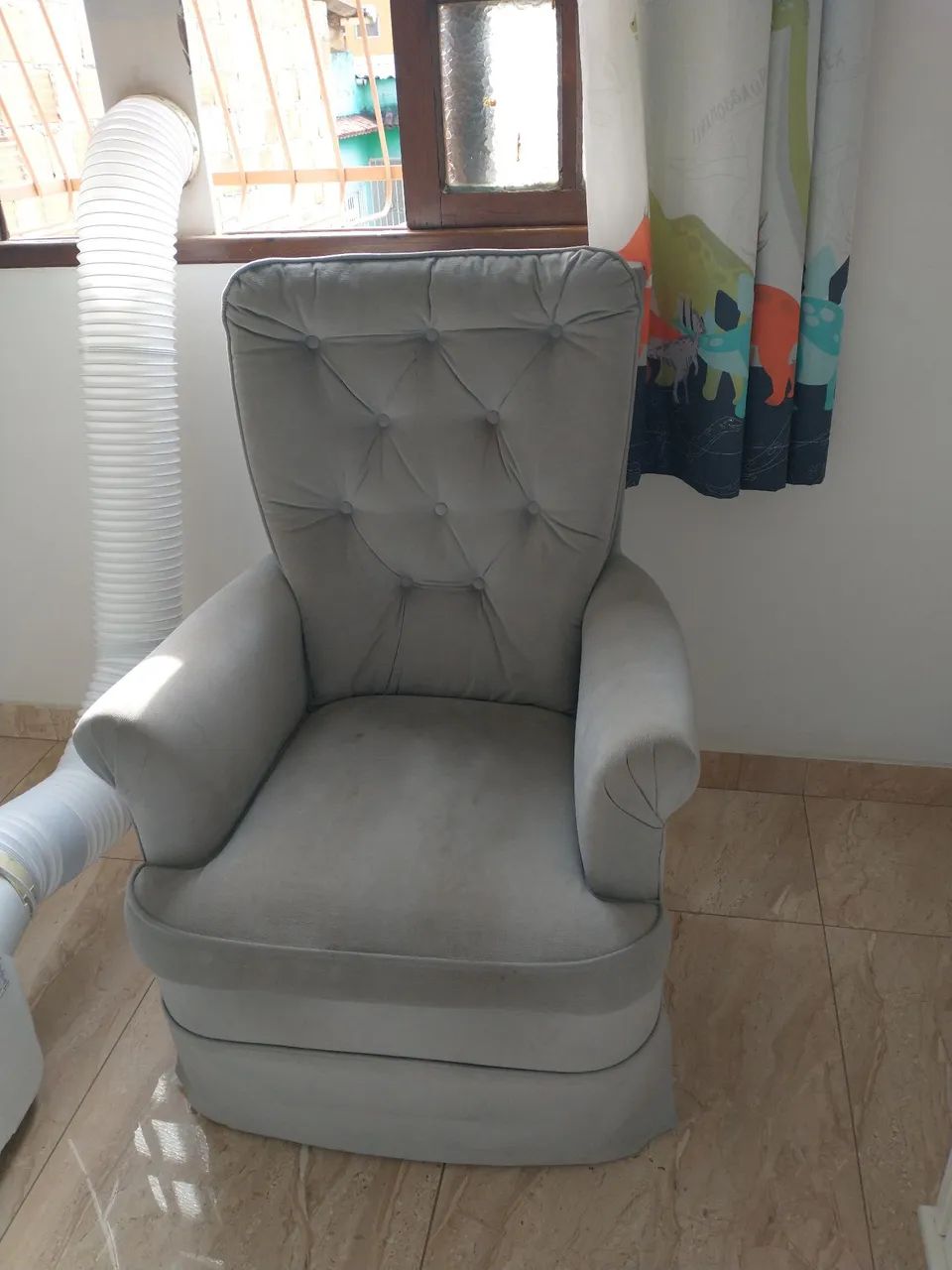 Vendo Poltrona de Amamentação 