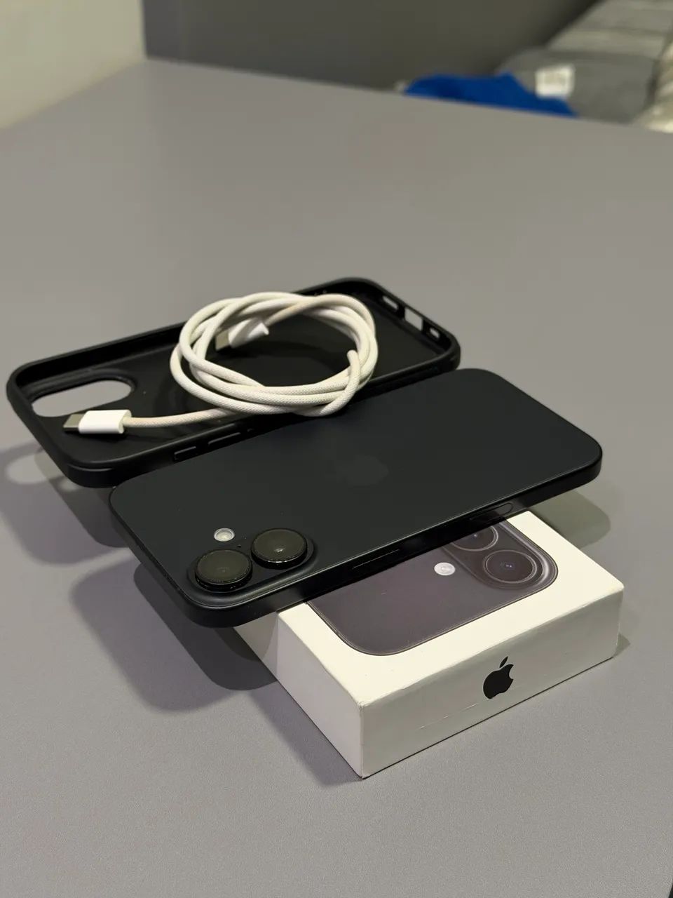 iPhone 16