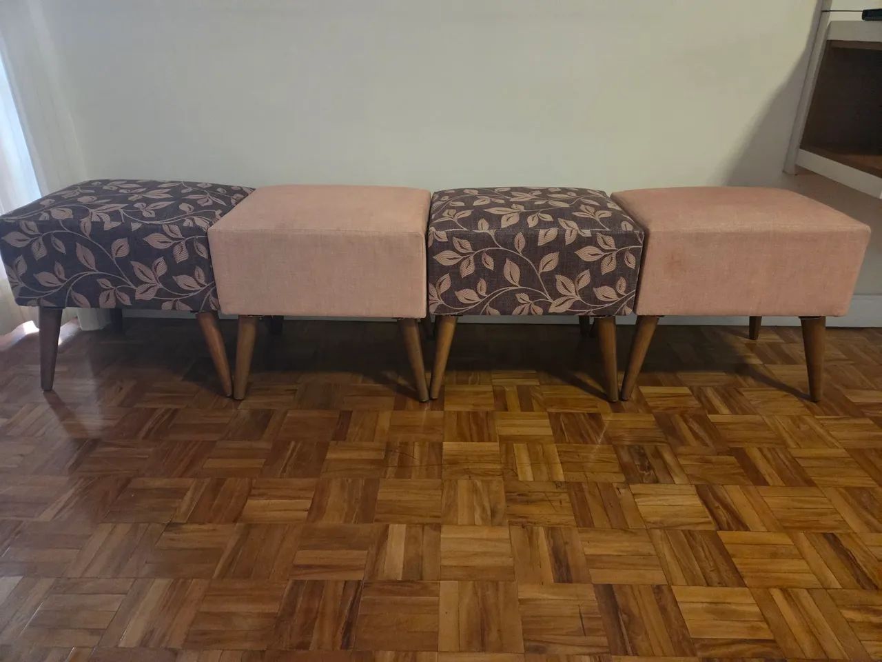 Kit com 04 banquetas
