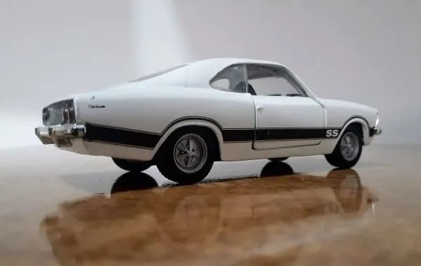 Miniatura de chevrolet Opala metal - Foto 3
