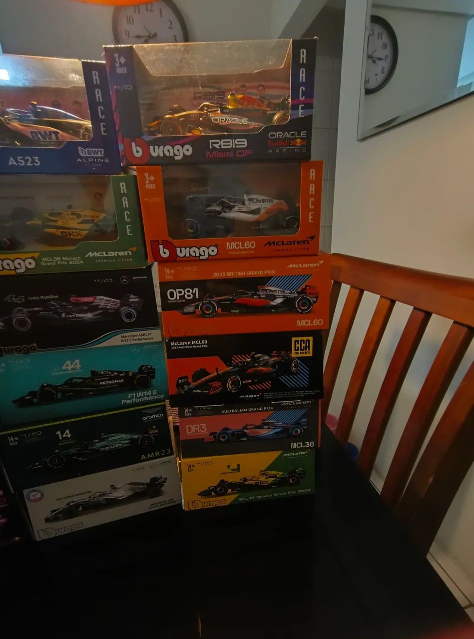 31 miniaturas Burago Fórmula 1 em escala 1/43 novas na caixa tops - Foto 5
