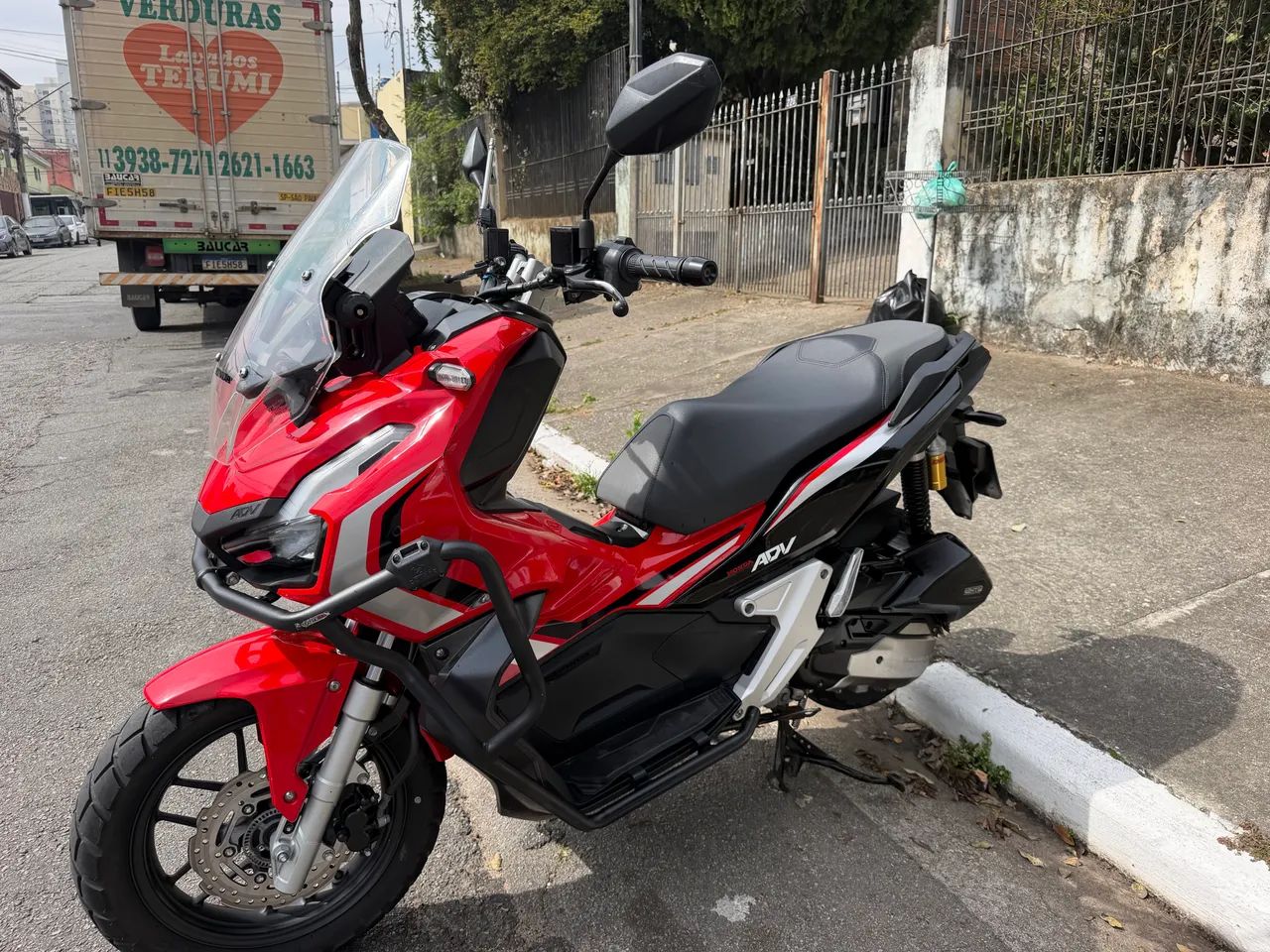 Honda adv 150  - Foto 4
