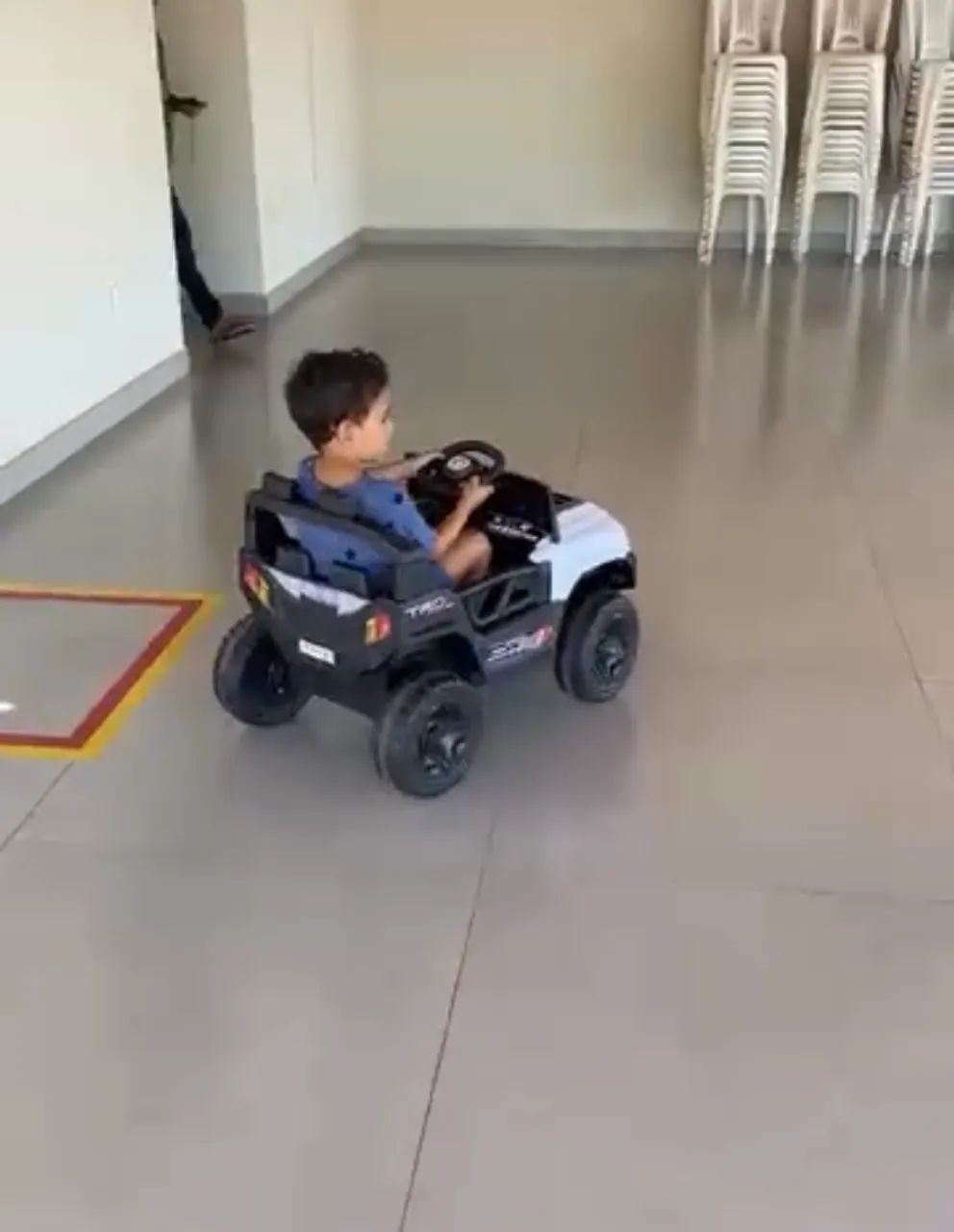 Carro elétrico infantil  - Foto 3