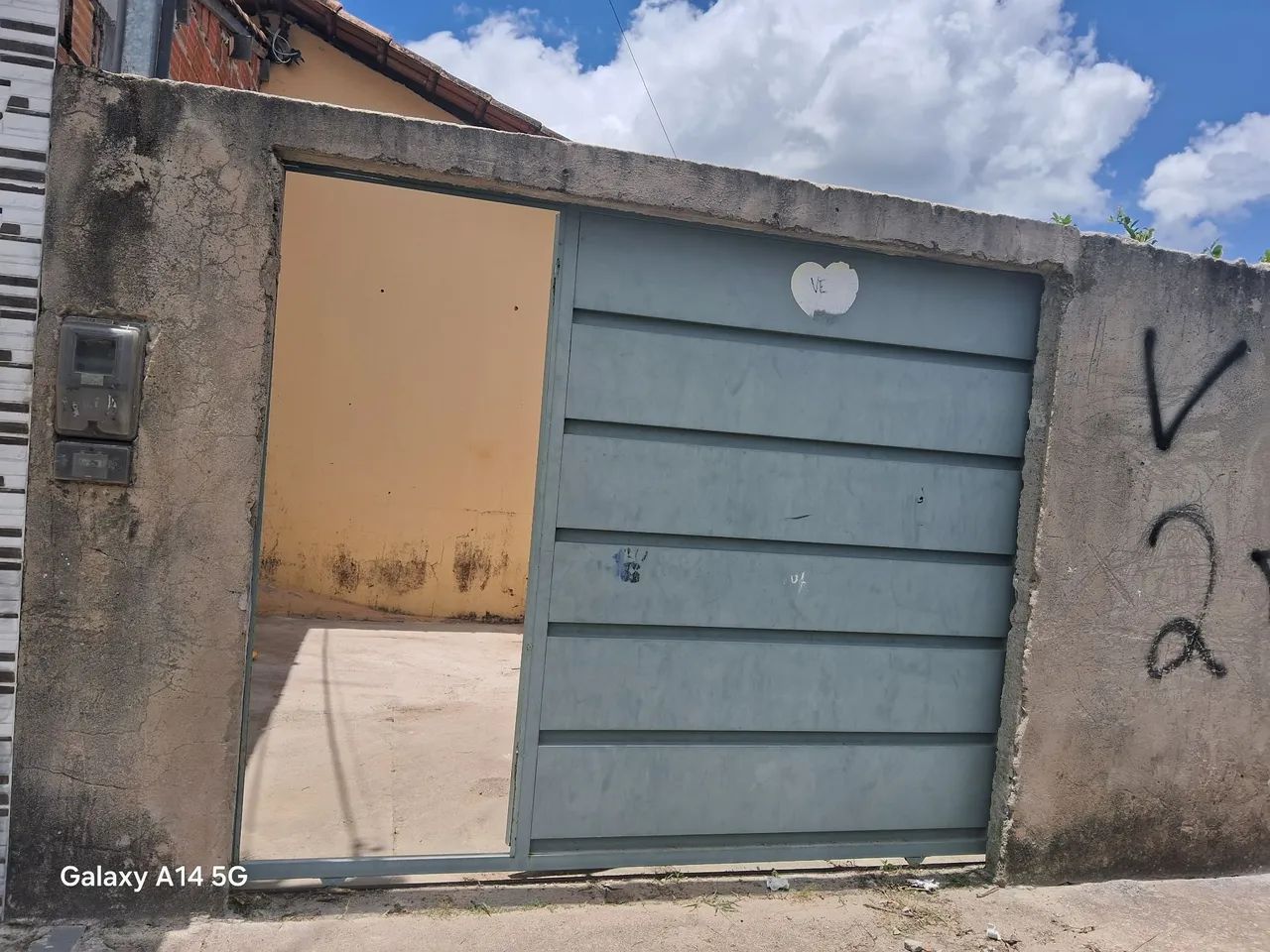 Vendo uma casa