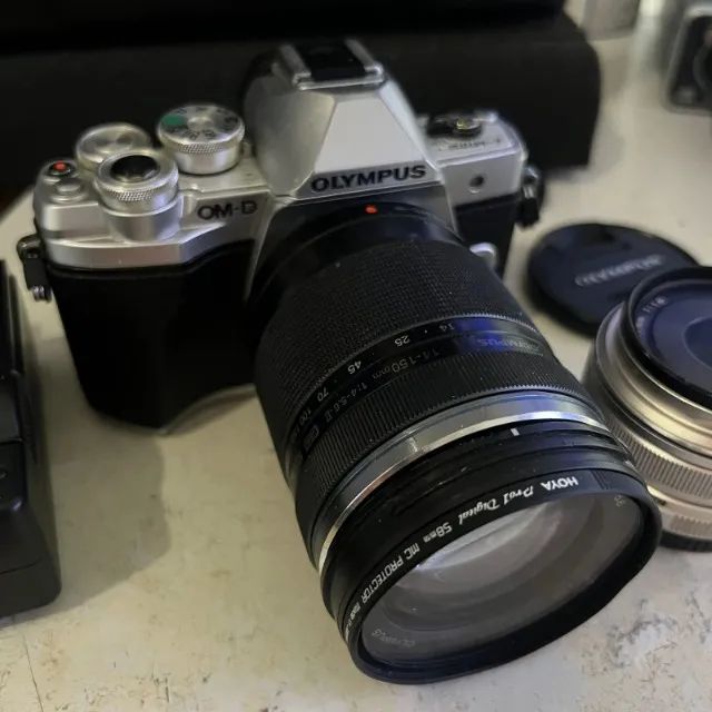 Camera olympus E-m10 III