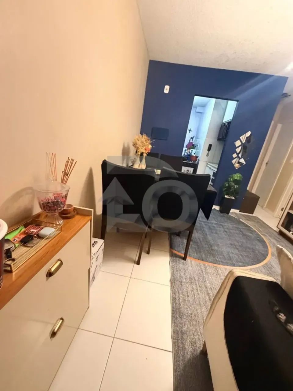 Apartamento no Condomínio VILA DAS FLORES - 2 Quartos, Garagem e Lazer