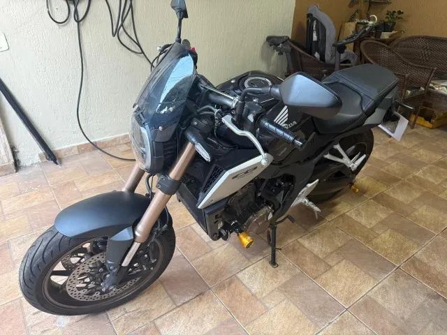 CB 650R - Foto 2