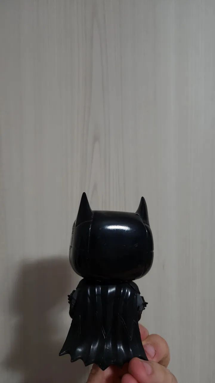 Funko Pop do Batman, versão clássica do personagem - Foto 3