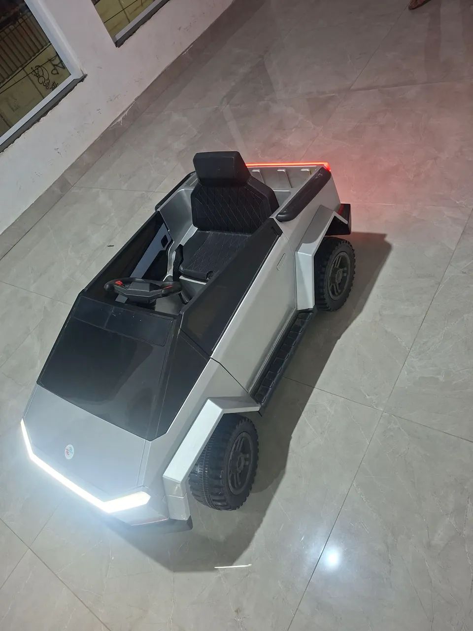 Carrinho elétrico 