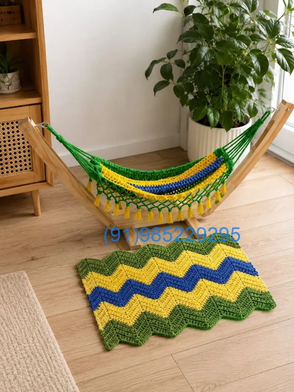 kit rede crochê + suporte de madeira + tapete para cães ou gatos - Foto 3