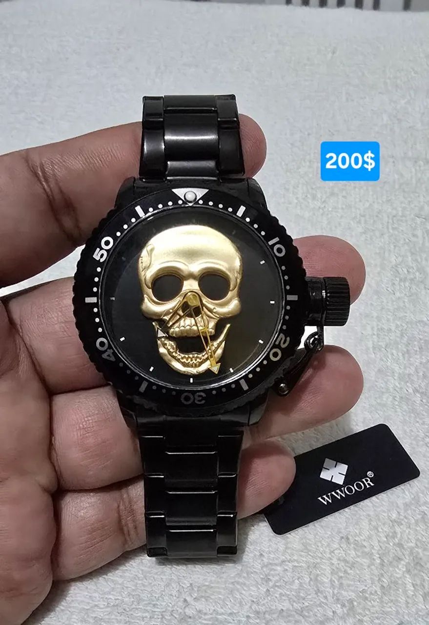 Relógio da WWOOR caveira em aço original 