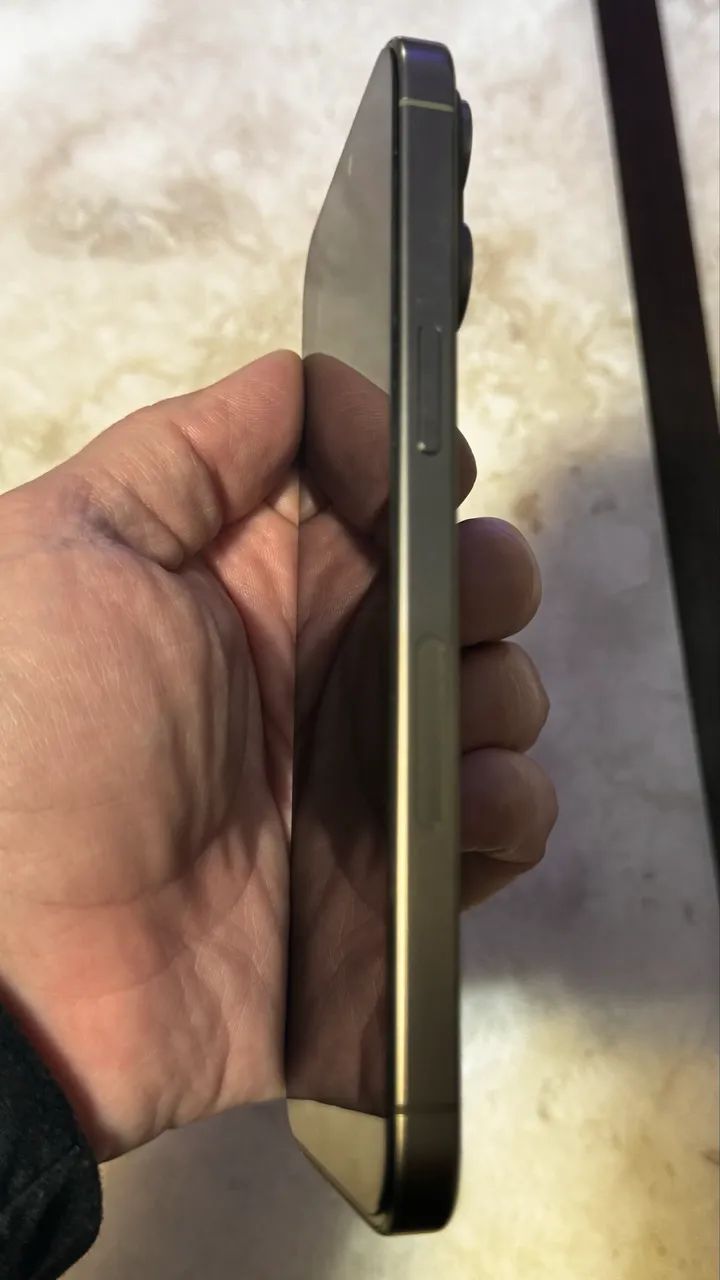 iPhone 15 Pro Max 256GB Seminovo