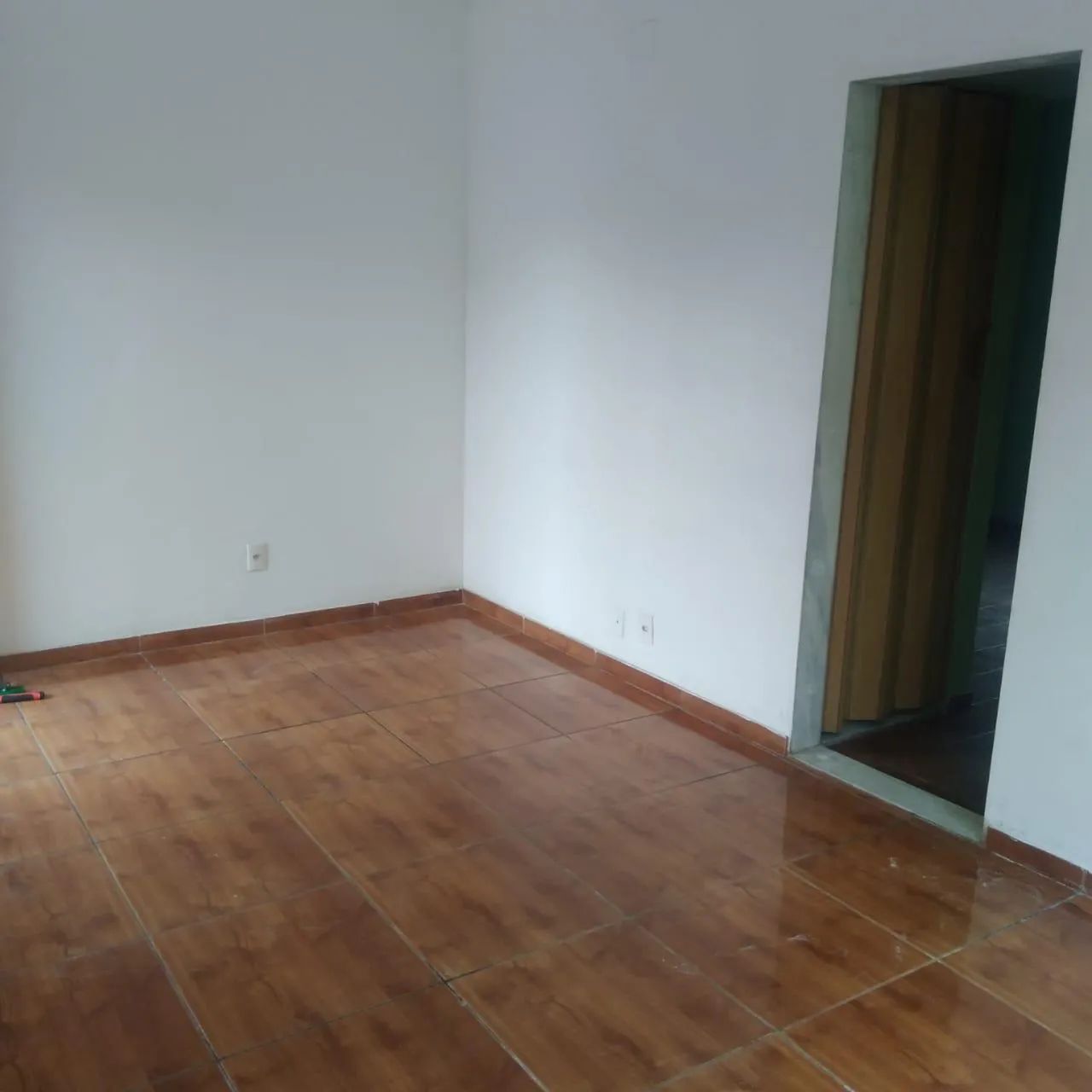 Casa grande e bem localizada em Bento Ribeiro - Foto 3