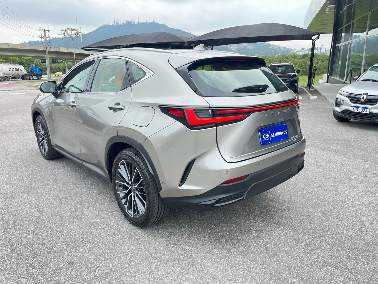 Lexus NX-450h+ AWD 2.5 16V Aut. (Híbrido), foto 3 de 14
