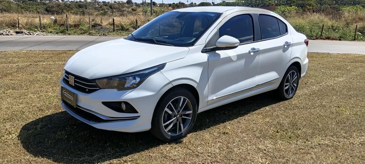Fiat Cronos Precision 1.3 16V Flex Aut. 2023 - Foto 3