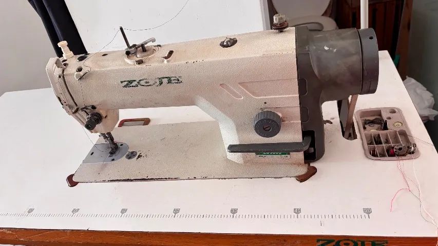 Máquina de costura reta - Foto 2
