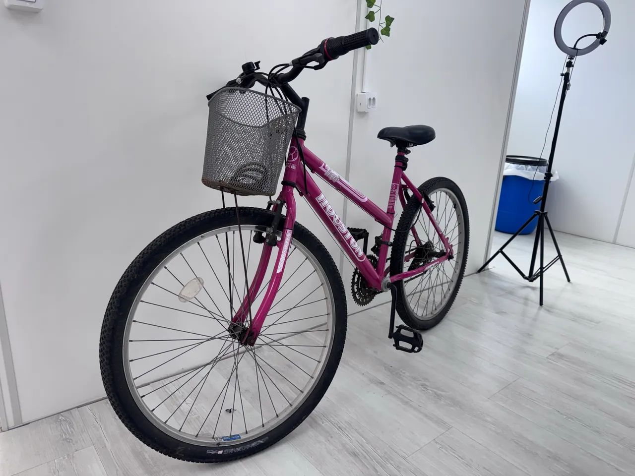 Vendo bicicleta semi nova pouso uso  - Foto 3