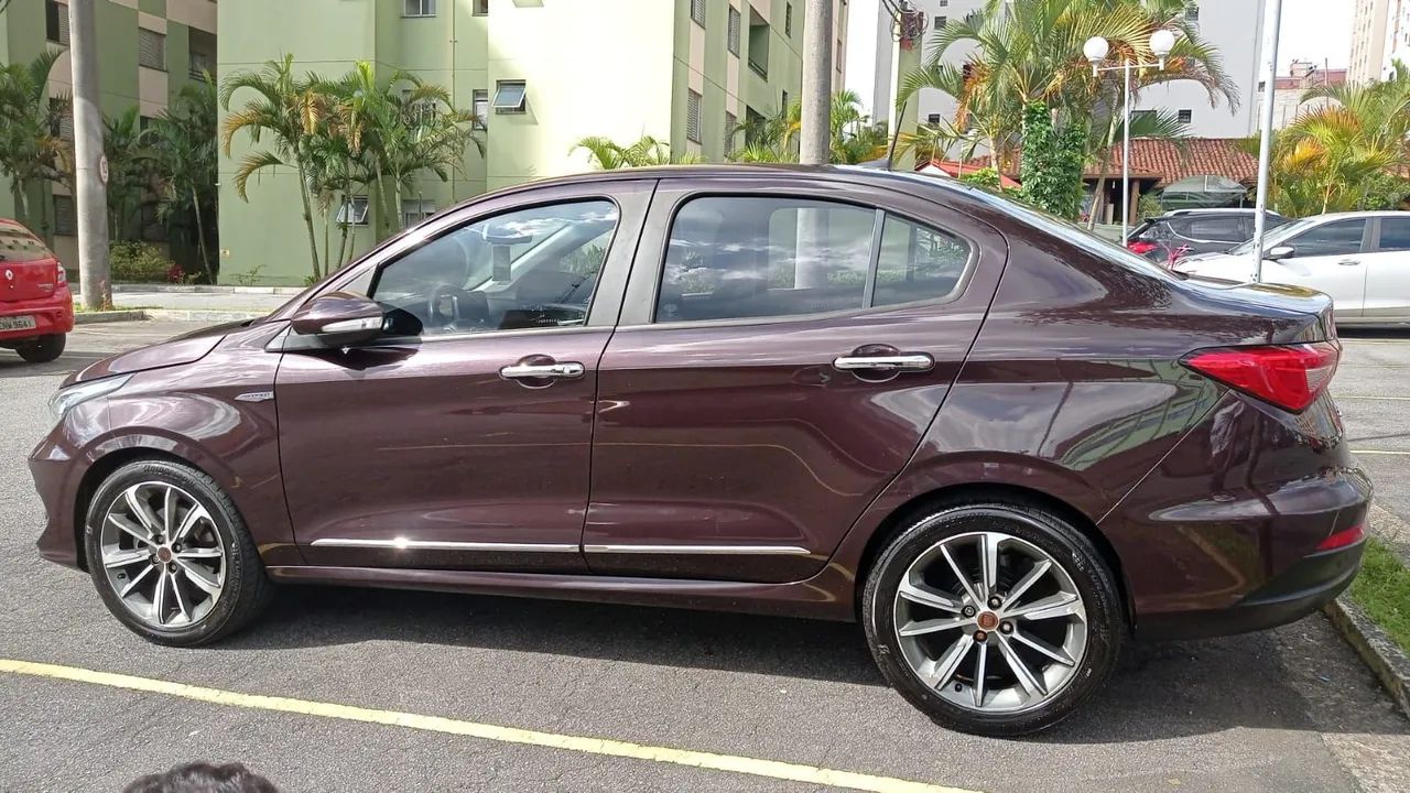 Fiat Cronos Precision 1.8 16V Flex Aut. 2018 - Foto 4
