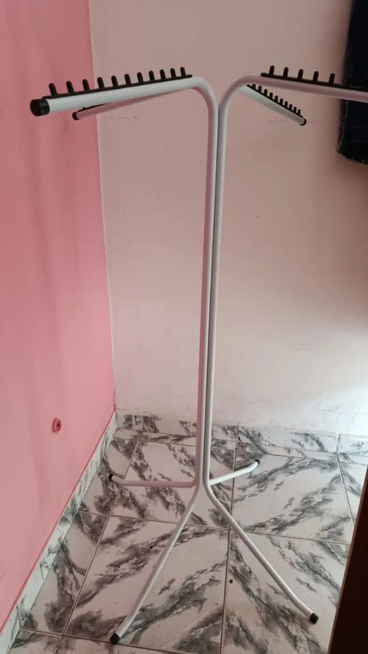 Arara de Roupa 