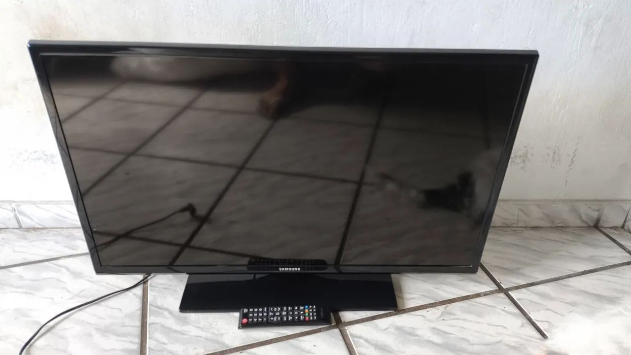 Tv Samsung 32 polegadas ( não está ligando )