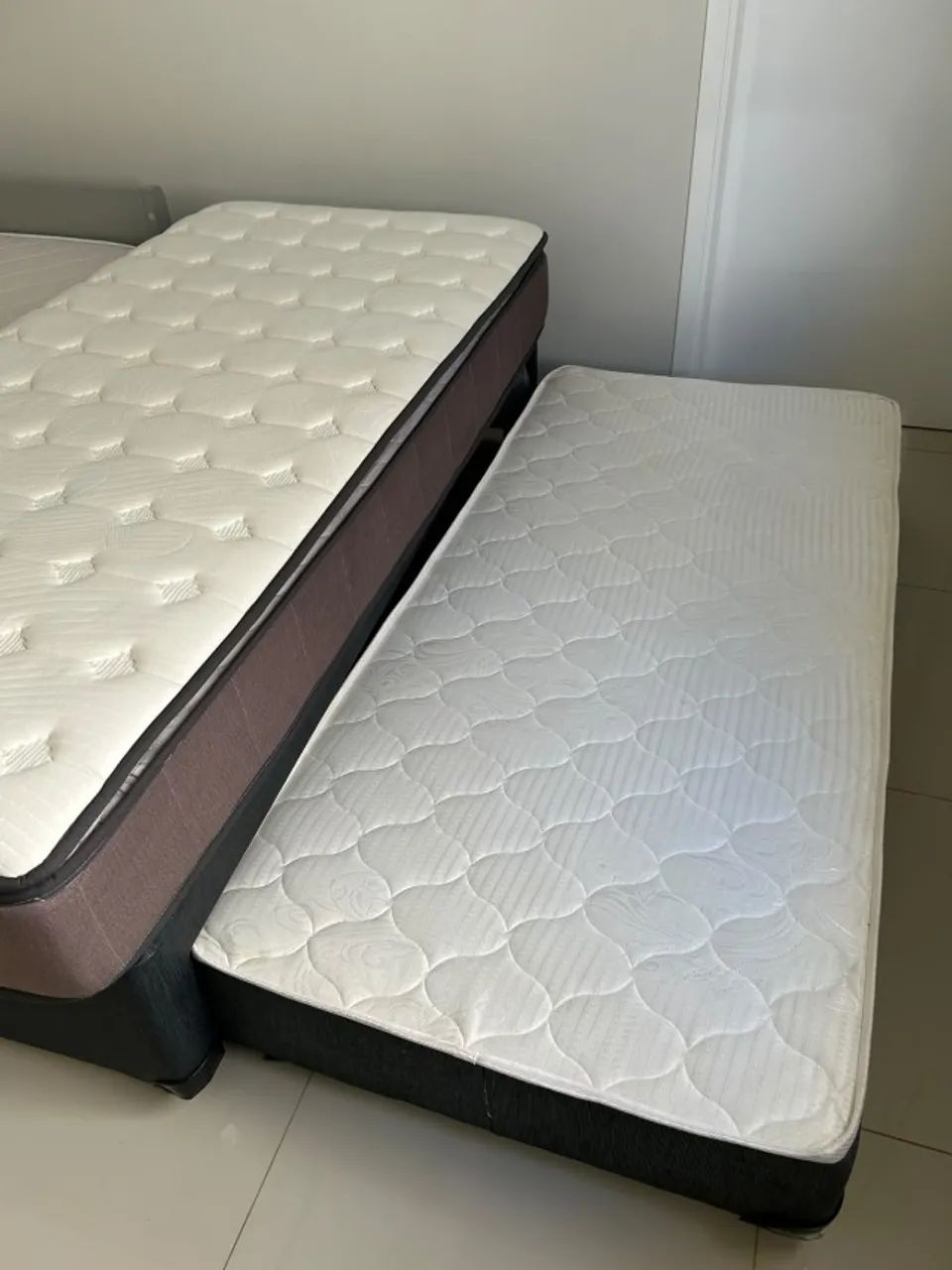 Cama Solteiro com cama auxiliar