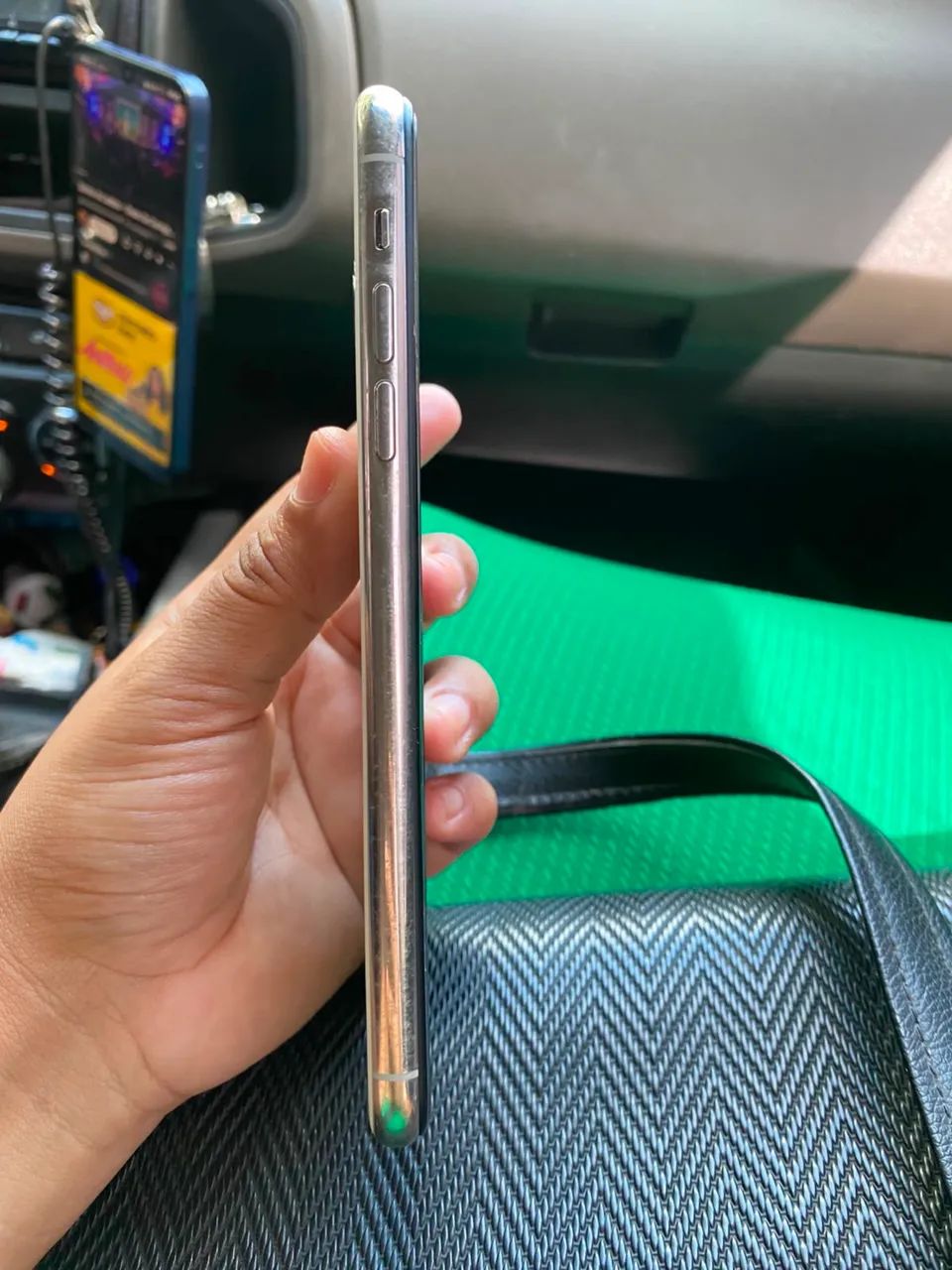 iPhone 11 Pro Max vendo ou troco - Foto 4