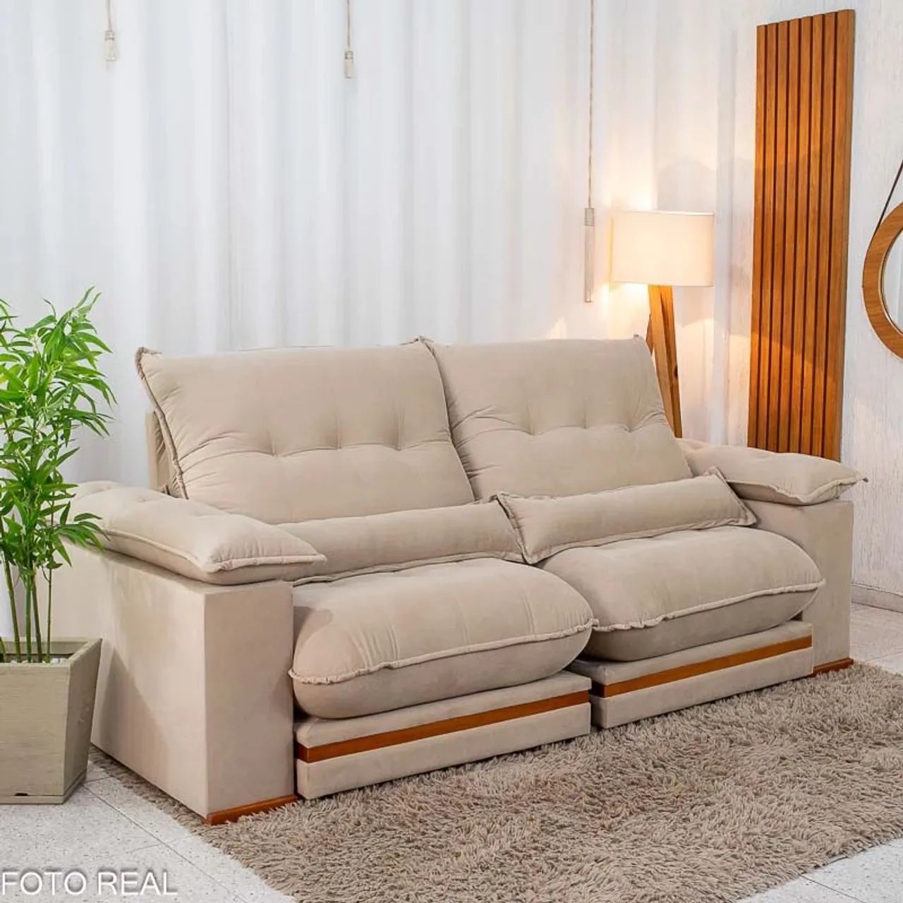 Sofá Retrátil Reclinável Bella 2.30m Veludo D33 e Molas Ensacadas Entrega Rápida - Foto 4