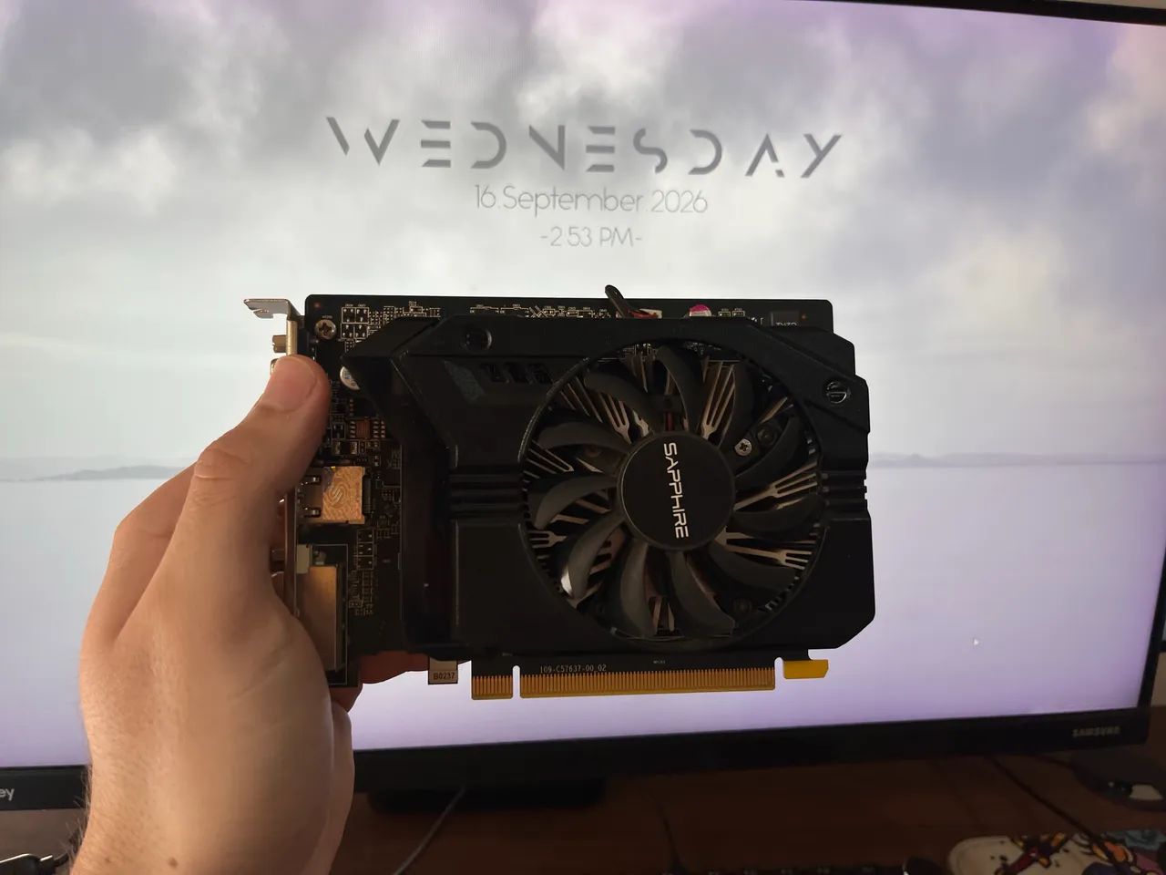 Placa de Vídeo AMD R7 240