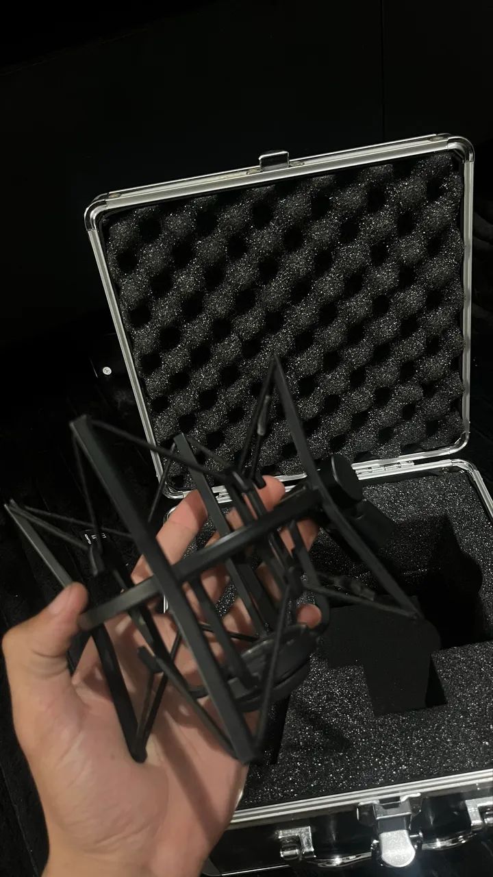 MICROFONE AKG P220 condensador - Foto 3