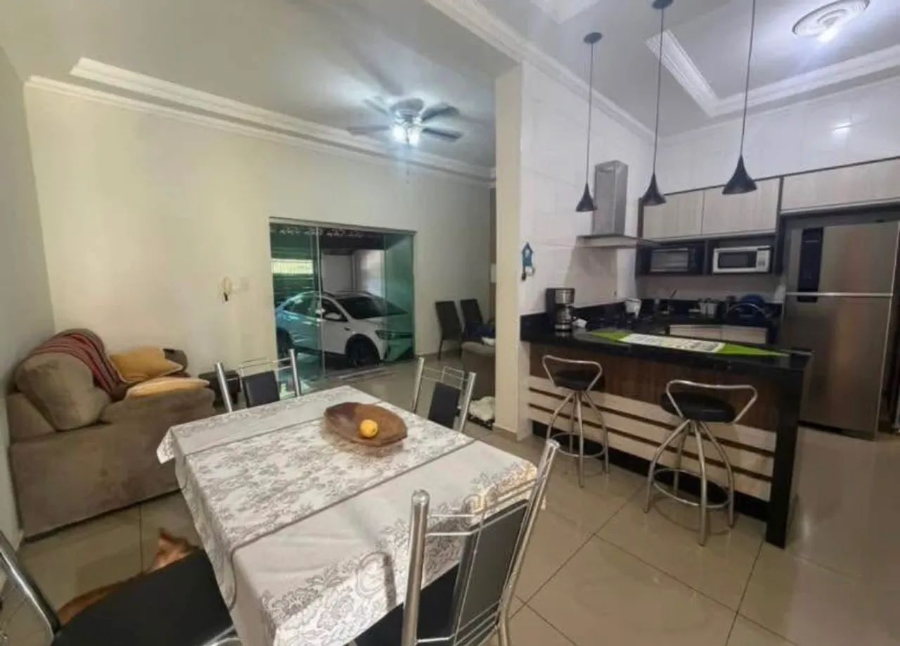 Vendo casa em Maria Ortiz / Vitória 