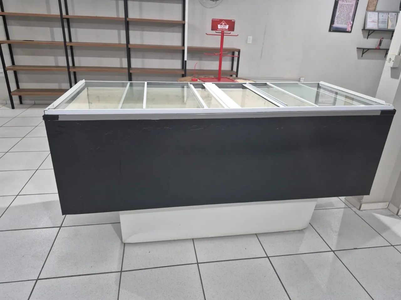 Freezer Horizontal Expositor com Tampa de Vidro - Comercial