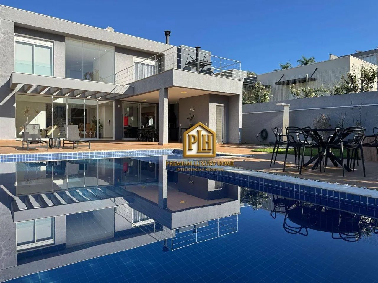 Casa com 4 dormitórios para alugar, 350 m² por R$ 20.065,00/mês - Condominio Figueira Gard