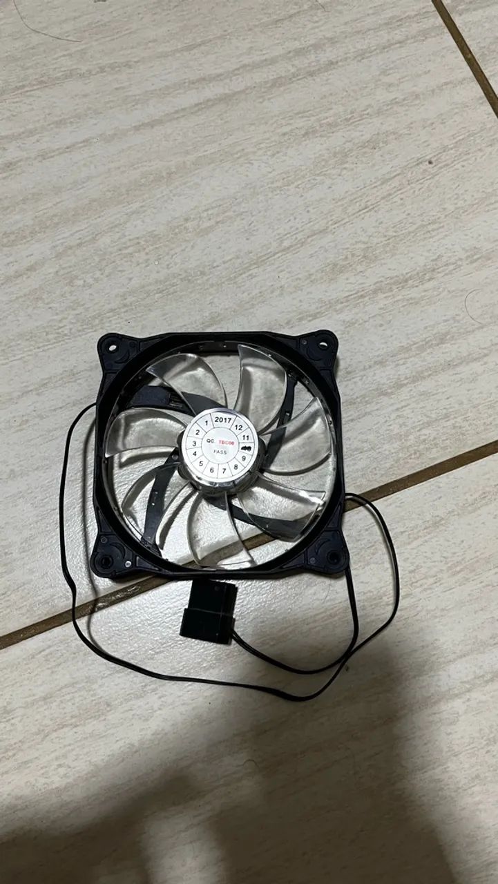 Ventoinha da marca Multilaser 120mm - Foto 2