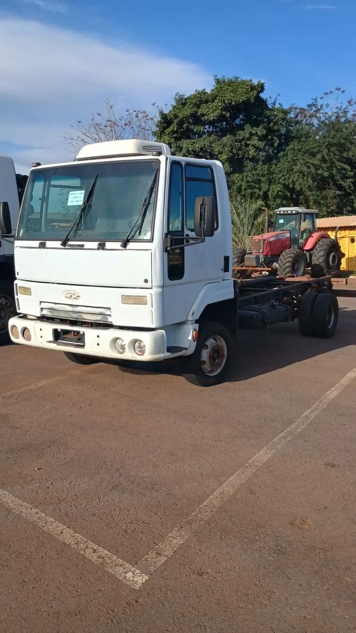 Ford Cargo 712 Ano 2011/2012