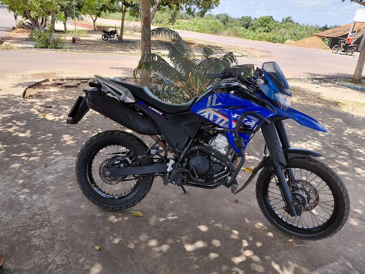 Lander 250 - Foto 2