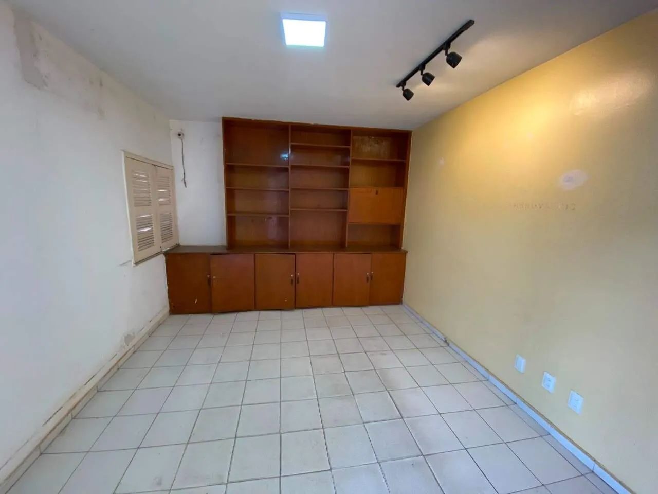 Aluga-se Casa Comercial  Bairro de Fátima - Foto 4