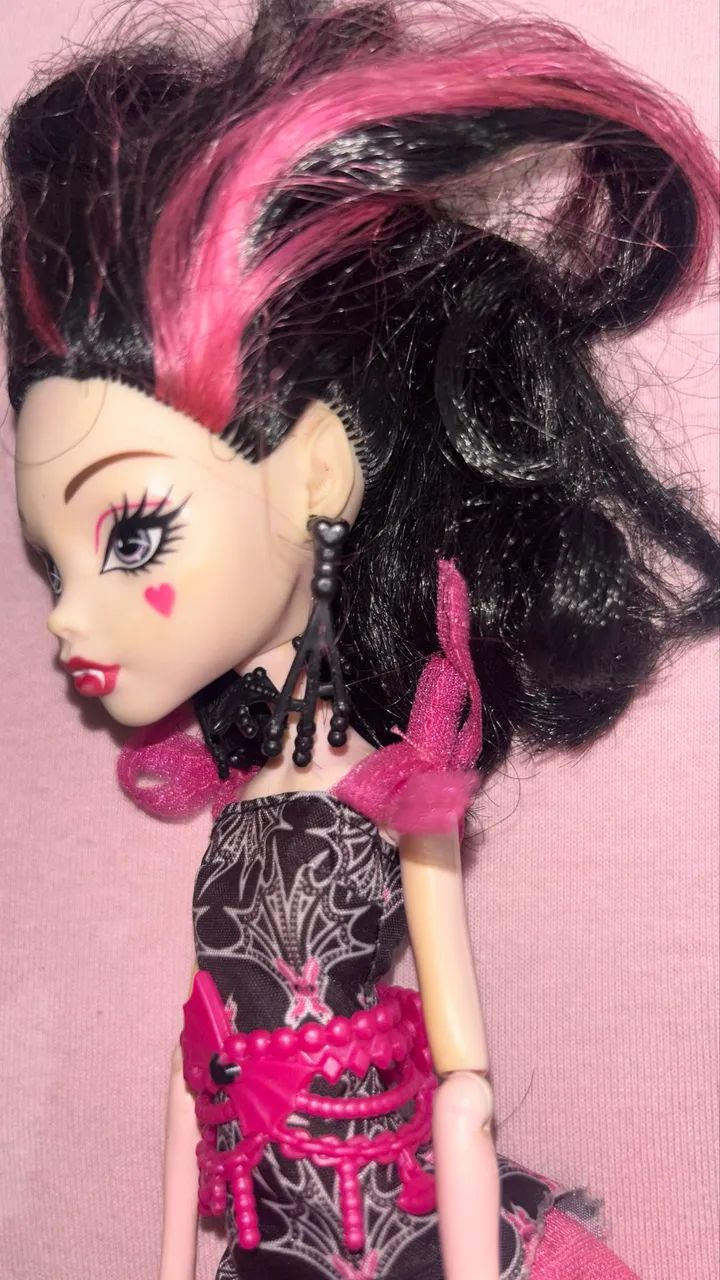 boneca draculaura  - Foto 3